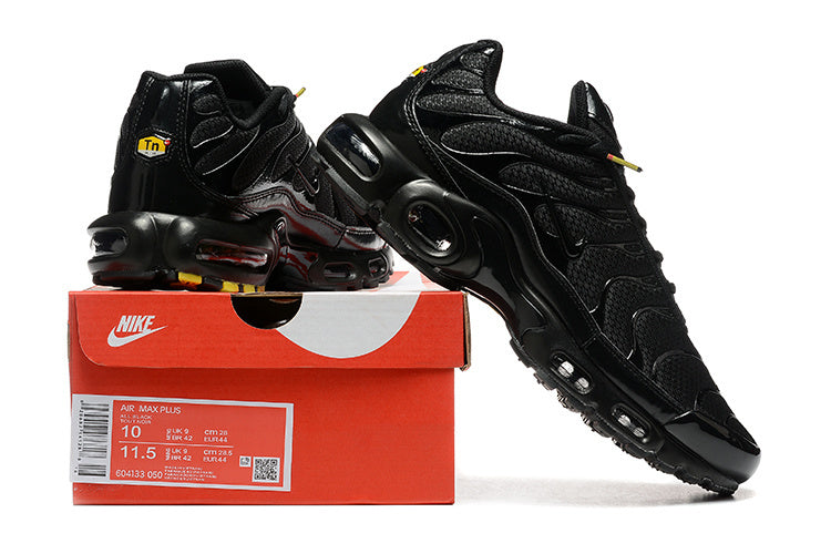 Nike Air Max Plus "Triple Black"