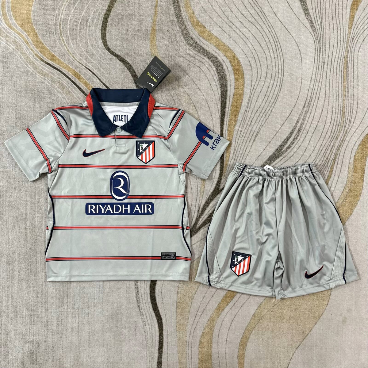 Ensemble enfant Atlético de Madrid 2026-2027