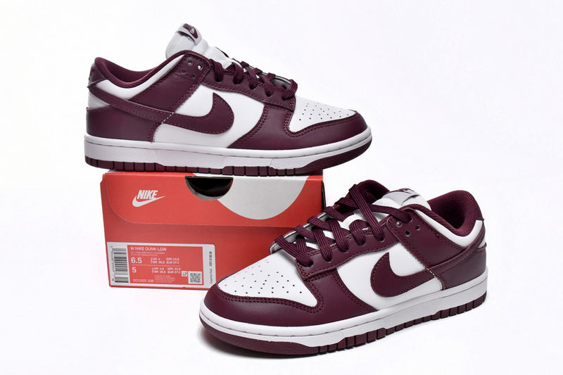 Nike SB Dunk Low "Bordeaux"