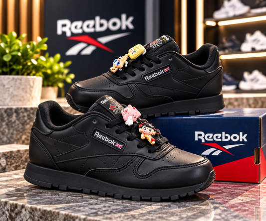 👟 Reebok Classic Enfant – Noir avec charms