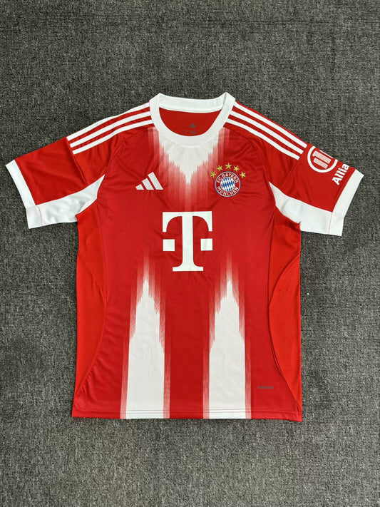 Maillot Bayern Munich Domicile Adulte 2025-2026